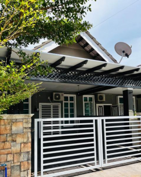 Aisyah's Homestay Kijal